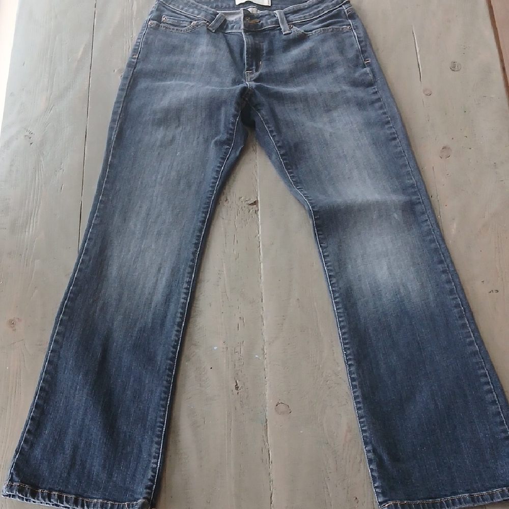 Y2K Levis Low-Rise Bootcut Jeans